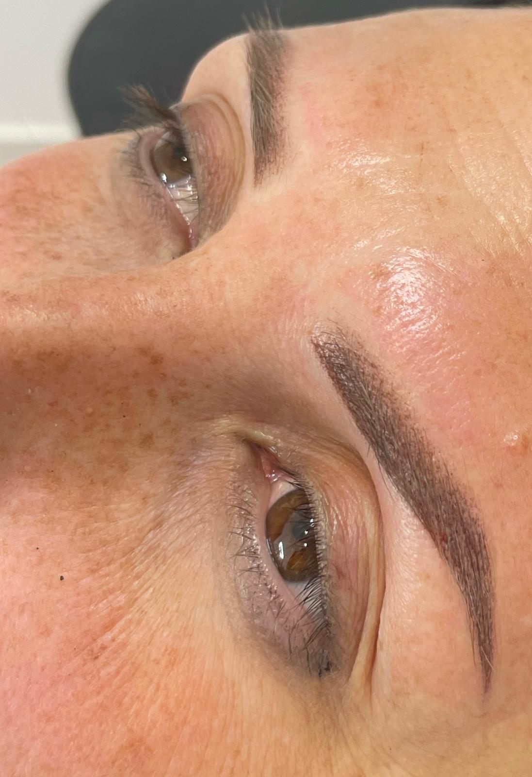 Resultado de powder brows en cejas